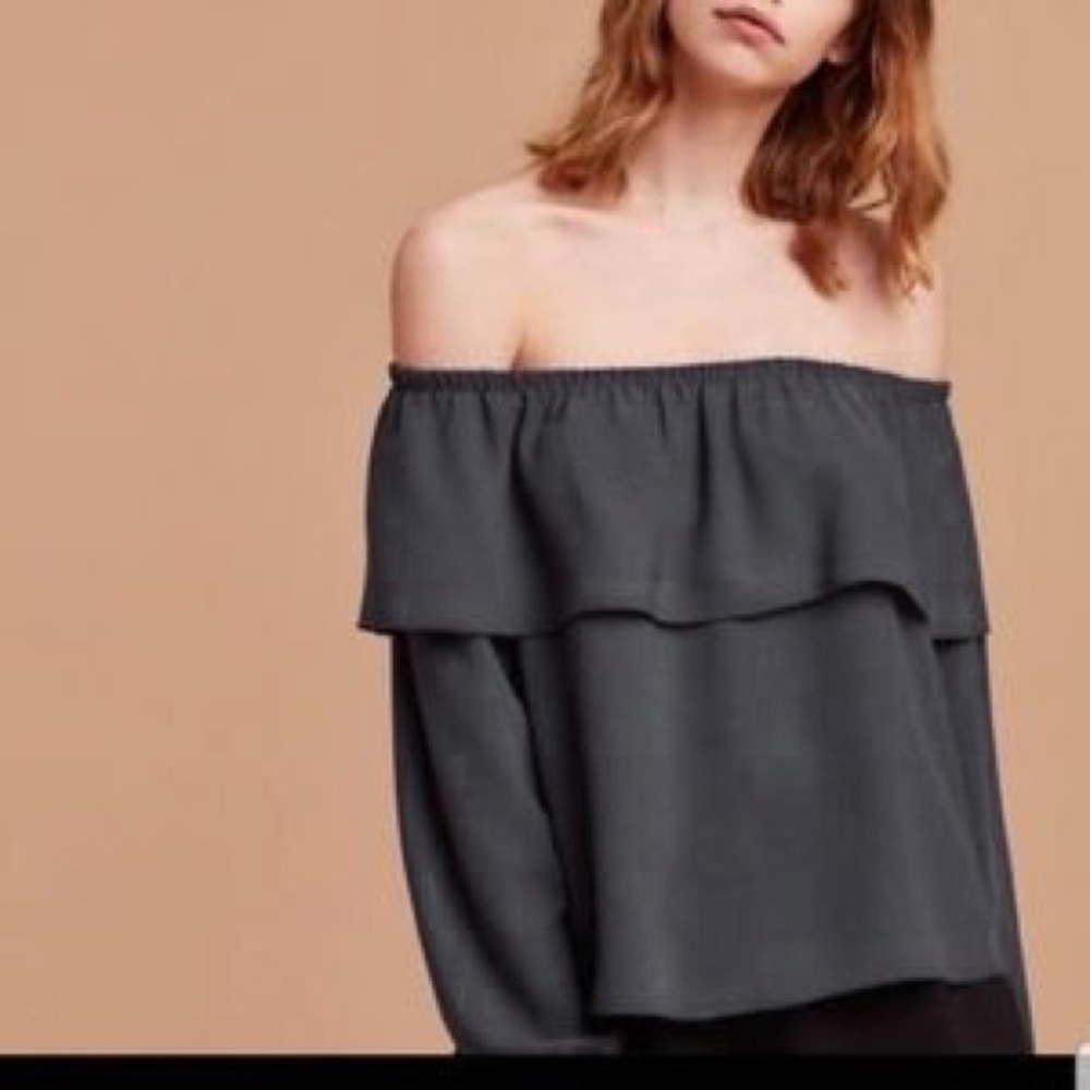 NWOT Aritzia Wilfred Morel Off the Shoulder Blouse Gray